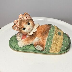 Calico Kitten Collectable and numbered. 3.75x2